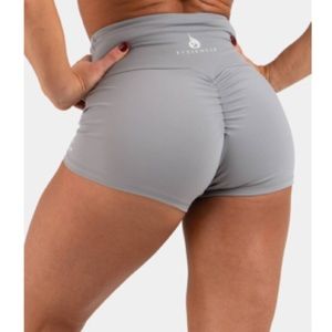 NWOT Ryderwear Scrunch Bum Shirts in Grey size Medium